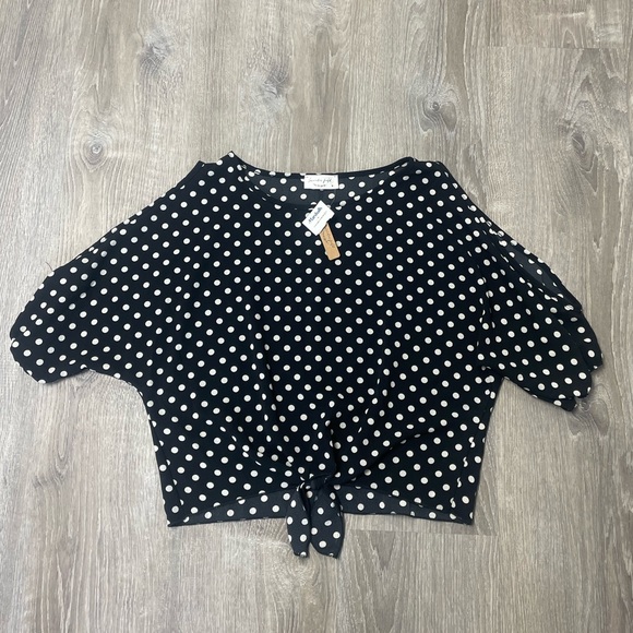 Tops - Polka dot blouse women’s